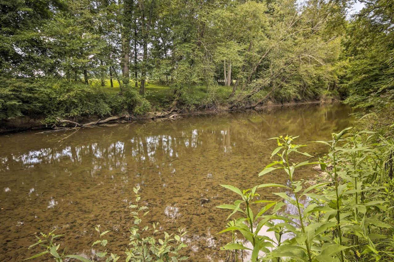 Creekside Berkeley Springs Cabin On 35 Acres! 외부 사진